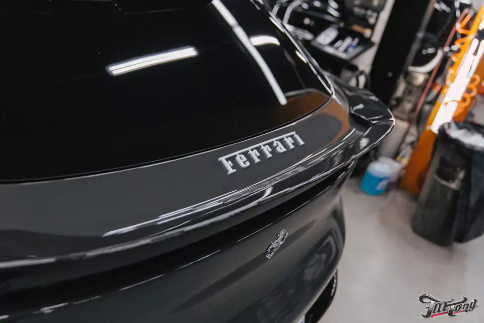 Фирменный шиномонтаж на стендах Hunter для Ferrari Purosangue